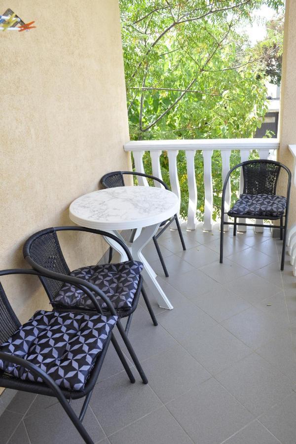 Apartment Vir 13686B 外观 照片